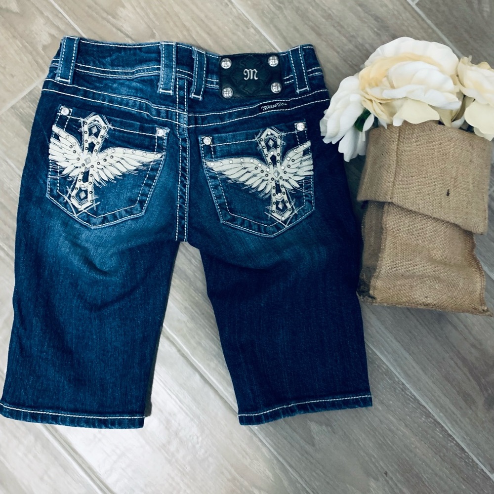 Miss Me Bermuda Shorts Size 25